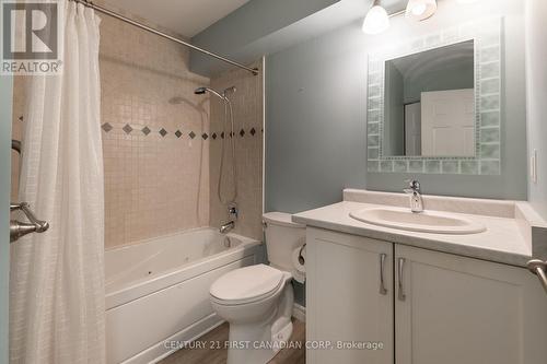 213 - 440 Wellington Street, St. Thomas, ON - Indoor Photo Showing Bathroom