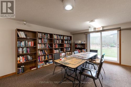 213 - 440 Wellington Street, St. Thomas, ON - Indoor Photo Showing Office