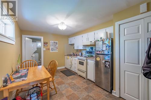 140-142 Gower Street, St. John'S, NL - Indoor Photo Showing Kitchen