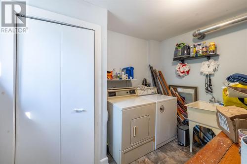 140-142 Gower Street, St. John'S, NL - Indoor Photo Showing Laundry Room