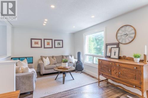 769 Trailview Drive, Peterborough (Ashburnham), ON - Indoor Photo Showing Living Room