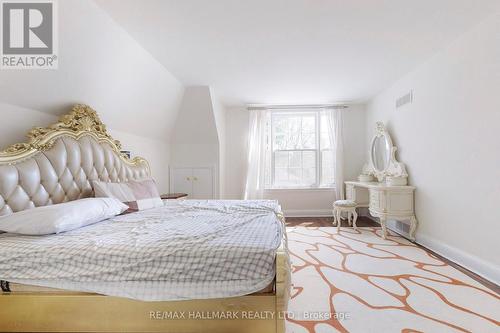 7 Gerald Street, Toronto (St. Andrew-Windfields), ON - Indoor Photo Showing Bedroom