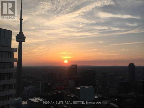 7104 - 88 Harbour Street, Toronto (Waterfront Communities), ON - Outdoor With View