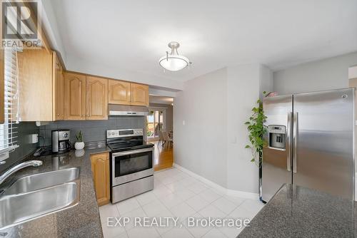 18 Westlake Crescent, Toronto (Woodbine-Lumsden), ON - Indoor Photo Showing Kitchen With Double Sink