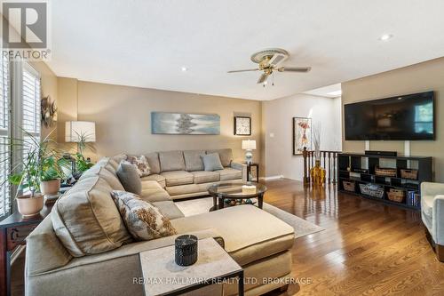 49 Carl Tennen Street, Vaughan (Brownridge), ON - Indoor Photo Showing Living Room