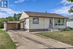 874 Connaught STREET  Regina, SK S4T 4S4