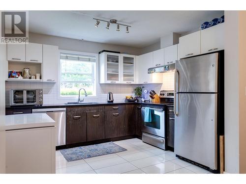 551 Yates Road Unit# 107, Kelowna, BC - Indoor Photo Showing Kitchen With Stainless Steel Kitchen