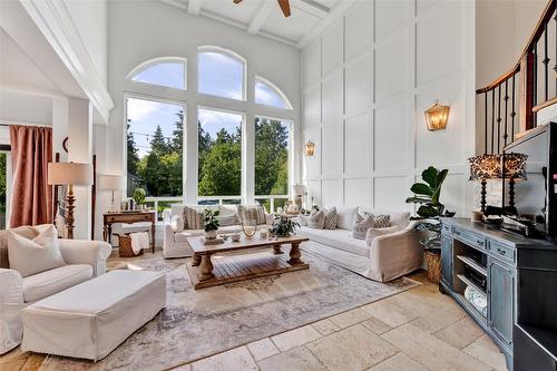 4830 Canyon Ridge Crescent, Kelowna, BC - Indoor Photo Showing Living Room