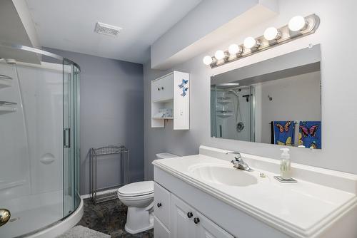 6-11290 Bond Road, Lake Country, BC - Indoor Photo Showing Bathroom