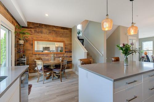 23-12798 Lake Hill Drive, Lake Country, BC - Indoor Photo Showing Dining Room