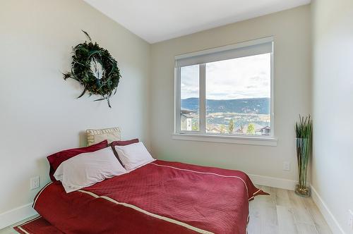 23-12798 Lake Hill Drive, Lake Country, BC - Indoor Photo Showing Bedroom