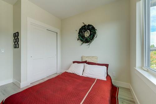 23-12798 Lake Hill Drive, Lake Country, BC - Indoor Photo Showing Bedroom