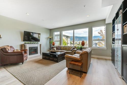 23-12798 Lake Hill Drive, Lake Country, BC - Indoor Photo Showing Living Room With Fireplace