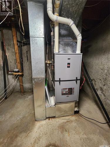 140 Laing Crescent, Weyburn, SK - Indoor Photo Showing Basement