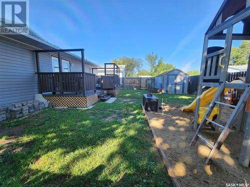 140 Laing Crescent, Weyburn, SK - Outdoor With Deck Patio Veranda