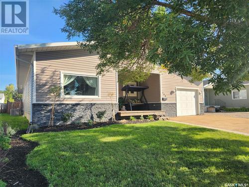 140 Laing Crescent, Weyburn, SK - Outdoor