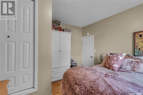 1302 7Th Avenue N, Saskatoon, SK - Indoor Photo Showing Bedroom