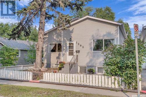 1302 7Th Avenue N, Saskatoon, SK - Outdoor