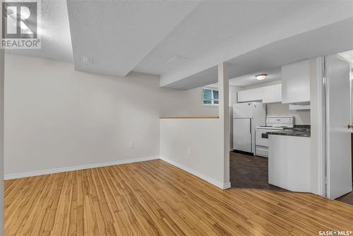 1302 7Th Avenue N, Saskatoon, SK - Indoor