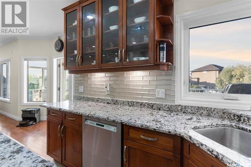 743 Bellmont Court, Saskatoon, SK - Indoor Photo Showing Kitchen With Upgraded Kitchen