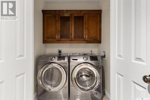 743 Bellmont Court, Saskatoon, SK - Indoor Photo Showing Laundry Room