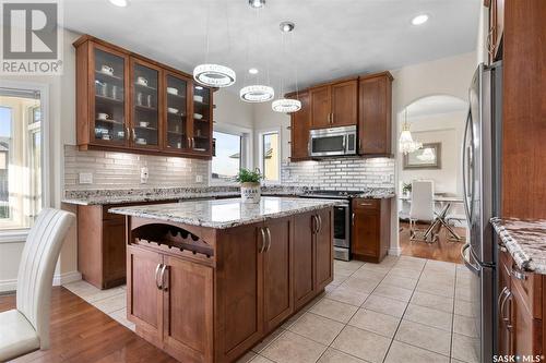 743 Bellmont Court, Saskatoon, SK - Indoor Photo Showing Kitchen With Upgraded Kitchen