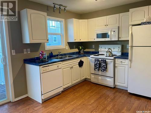 27 302 Herold Road, Saskatoon, SK - Indoor Photo Showing Kitchen With Double Sink