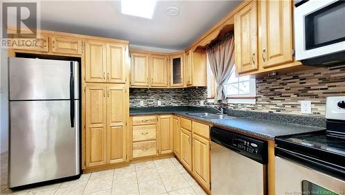 274 Carters Point Road, Kingston, NB - Indoor Photo Showing Kitchen With Double Sink