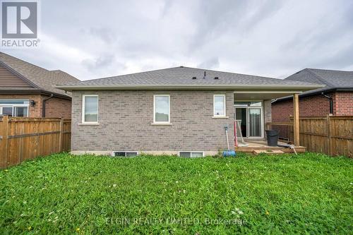 36 Freeman Lane, St. Thomas, ON - Outdoor