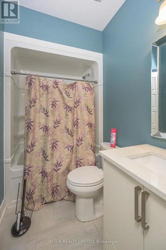 36 Freeman Lane, St. Thomas, ON - Indoor Photo Showing Bathroom