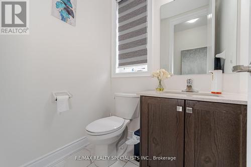 43 Petch Avenue, Caledon (Cheltenham), ON - Indoor Photo Showing Bathroom