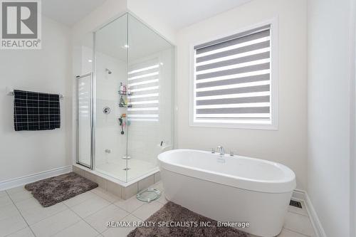 43 Petch Avenue, Caledon (Cheltenham), ON - Indoor Photo Showing Bathroom