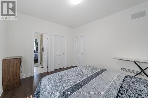 43 Petch Avenue, Caledon (Cheltenham), ON - Indoor Photo Showing Bedroom