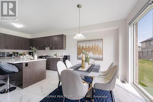 43 Petch Avenue, Caledon (Cheltenham), ON - Indoor Photo Showing Dining Room