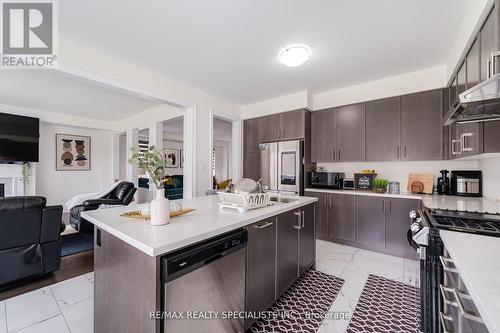 43 Petch Avenue, Caledon (Cheltenham), ON - Indoor Photo Showing Kitchen