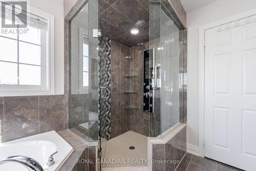 33 Rubysilver Drive, Brampton (Vales Of Castlemore), ON - Indoor Photo Showing Bathroom