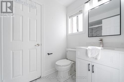 33 Rubysilver Drive, Brampton (Vales Of Castlemore), ON - Indoor Photo Showing Bathroom