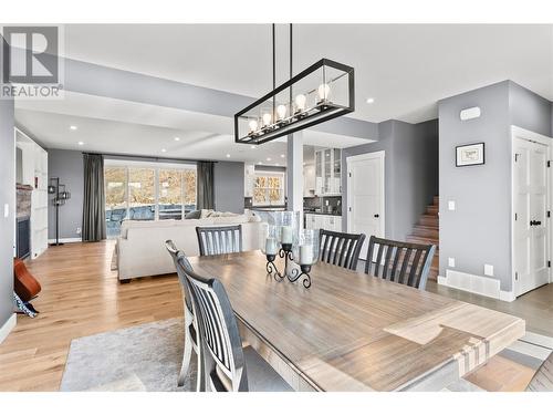 313 Baldy Place, Vernon, BC - Indoor Photo Showing Dining Room