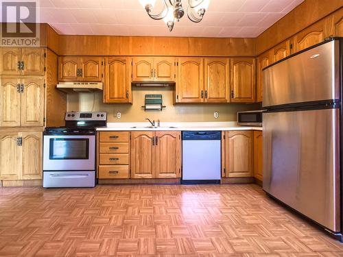 18 Main Street, English Harbour East, NL - Indoor Photo Showing Kitchen With Double Sink