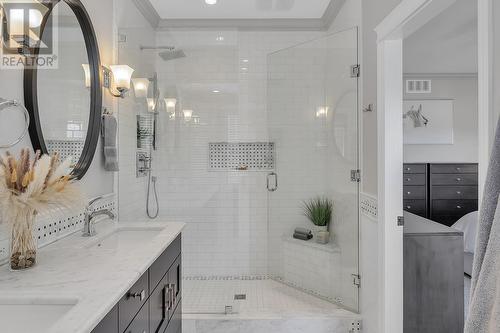 614 Quarry Avenue, Kelowna, BC - Indoor Photo Showing Bathroom