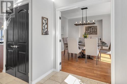 614 Quarry Avenue, Kelowna, BC - Indoor Photo Showing Dining Room