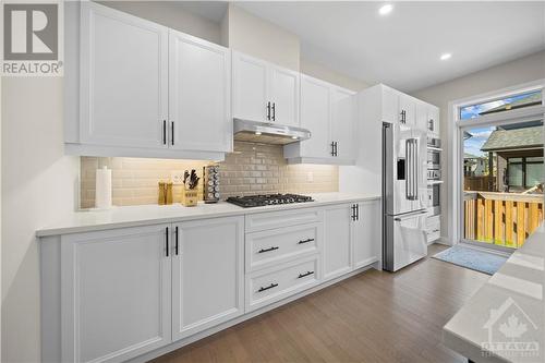 314 Whitham Crescent, North Grenville, ON - Indoor Photo Showing Kitchen With Upgraded Kitchen