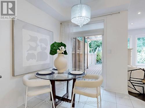 70 Paper Mills Crescent, Richmond Hill, ON - Indoor Photo Showing Dining Room