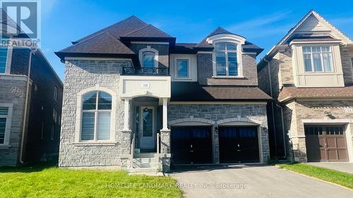 16 Kenneth Ross Crescent, East Gwillimbury, ON - Outdoor With Facade