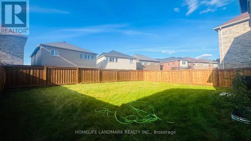 16 Kenneth Ross Crescent, East Gwillimbury, ON - Outdoor