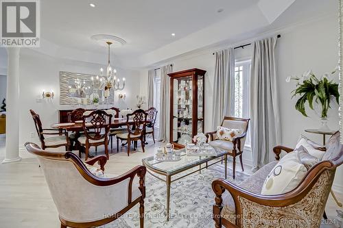 9 Lacona Crescent, Richmond Hill, ON - Indoor Photo Showing Living Room