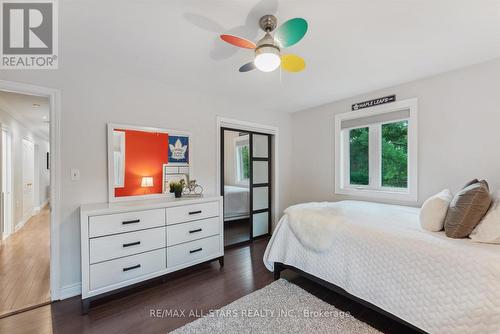 100 Pine Post Road, Georgina (Keswick North), ON - Indoor Photo Showing Bedroom