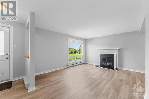 754 St Andre Drive Unit#80A, Ottawa, ON - Indoor Photo Showing Living Room With Fireplace