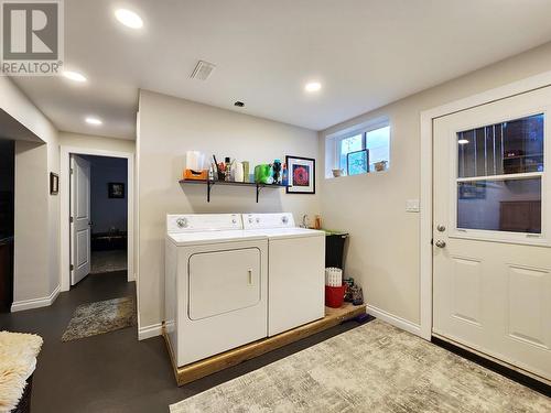 2290 Ash Avenue, Quesnel, BC - Indoor Photo Showing Laundry Room