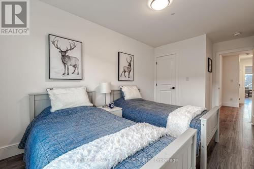 174 Courtland Street, Blue Mountains (Blue Mountain Resort Area), ON - Indoor Photo Showing Bedroom